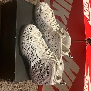 SIZE 2 NIKE LITTLE POSITE ONE (PS) … limited “HEY PENNY” edition!